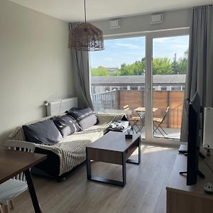 Cosy New Apartment With Netflix Прушкув Exterior photo