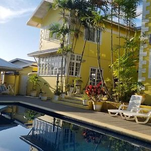 Luxury 5-Bed Villa In Tobago The Big Yellow House Arnos Vale Exterior photo