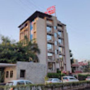 Hotel Shrimad Residency Ахмедабад Exterior photo