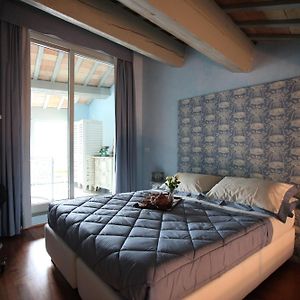 Bed and Breakfast Palazzo Santinelli Сант'Анджело-ін-Вадо Room photo