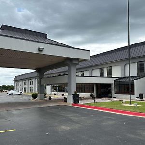 Quality Inn - Norman Near University Exterior photo