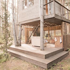 Вілла A Cozy Treehouse For Two Orissaare Exterior photo