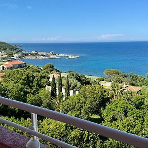 Апартаменти T5 Vue Mer Dans Le Cap Corse Luri Exterior photo