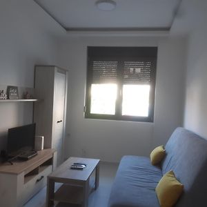 Stojanovic Apartments Ниш Room photo