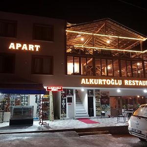 Апарт готель Alkurtoglu Pansiyon&Cafe& Restoran Macka Exterior photo