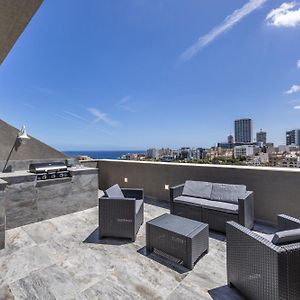 Luxury Duplex 1Bd Penthouse With Large Rooftop Terrace And Pool - Open City And Sea Views - Close To St Julian'S & Sliema Пемброук Exterior photo