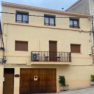 Апартаменти Cal Pintabotes - Apartamento Nuevo En Camarasa Exterior photo