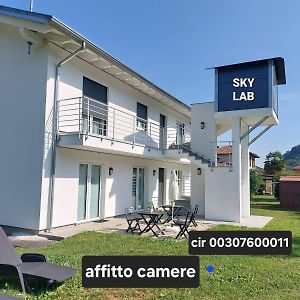 Готель Skylab Gozzano Exterior photo