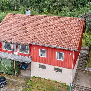 5 Bedroom Pet Friendly Home In Vestnes Exterior photo