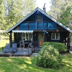 Naturnahes Familienfreundliches Ferienhaus Mit Sauna Und Trampolin Und Kajak Норртельє Exterior photo