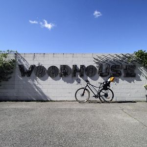 La Cordata Accommodation - Woodhouse Bike Hotel Чинізелло-Бальсамо Exterior photo