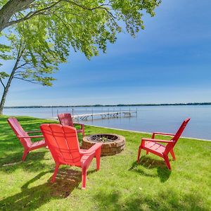 Lakefront Michigan Cottage With Grill, Dock And Kayaks Каділлак Exterior photo