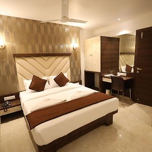 Hotel Stay Inn Наві-Мумбаї Exterior photo