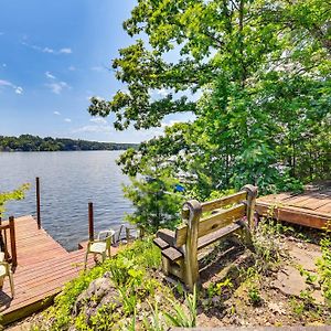 Вілла Quiet Cabin On Glen Lake With Boat Dock And Deck! Куінсбері Exterior photo