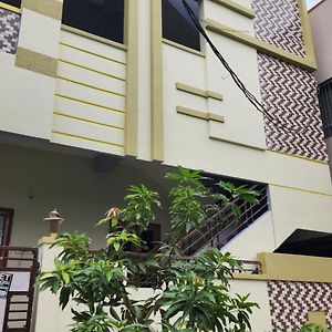 Готель Kalyani Residency Mandapeta Exterior photo