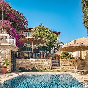 Cyprus Villages Hotel & Restaurant - Central Location - Bed & Breakfast - With Access To Pool And Stunning Views Тохні Exterior photo