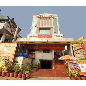 Shree Lakshmi Guest House & Function Halls, Вішакхапатнам Exterior photo