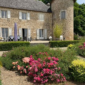 Bed and Breakfast Chateau De Lestang Savignac  Exterior photo