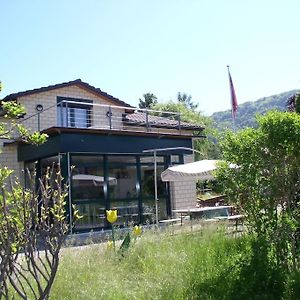 110 M2 Wohnung Mit Terrasse In Cheyres Vivarte Feriencheyres Exterior photo