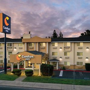 Comfort Inn Модесто Exterior photo