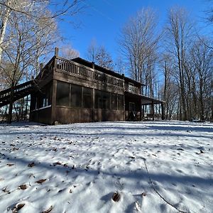 Rock Stalls Lodge Hocking Hills Лоґан Exterior photo