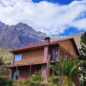 Гостьовий будинок Hermosa Casa Familiar Para 8 Personas Con Tinaja-Cochiguaz Valle De Elqui Пайгуано Exterior photo