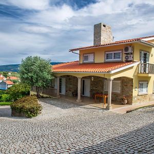 Bed and Breakfast Recanto Transmontano Маседу-де-Кавалейруш Exterior photo