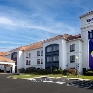 Готель Spark By Hilton Savannah Airport Exterior photo