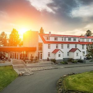 Gistihusith - Lake Hotel Еґільсстадір Exterior photo