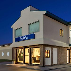 Travelodge By Wyndham Волл Exterior photo