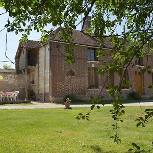 Вілла Le Bas Du Buisson Ferme Bucey-en-Othe Exterior photo