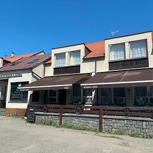 Готель Restaurace A Penzion U Jezirka Hrimezdice Exterior photo