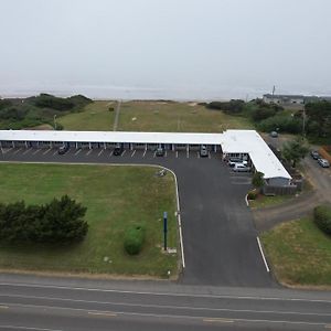 Tillicum Beach Motel - Formerly Deane'S Oceanfront Lodge Ячатс Exterior photo