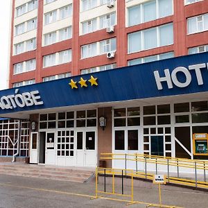 Aktobe Hotel Exterior photo