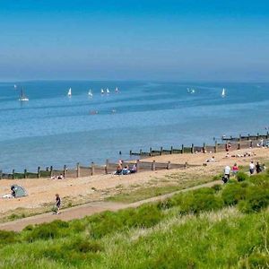 Вілла Sheppey Days Eastchurch Exterior photo