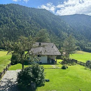 Вілла Am Ampferang:Ferienhaus In Етталь Exterior photo