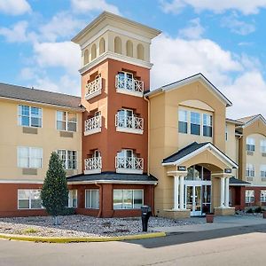 Готель Baymont By Wyndham Auburn Hills South Exterior photo