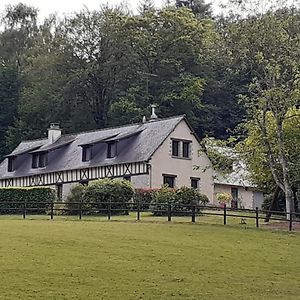 Bed and Breakfast Chambre A La Campagne Saint-Hilaire-des-Landes Exterior photo