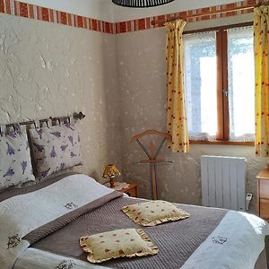 Bed and Breakfast La Pinede De Manon Баржоль Exterior photo