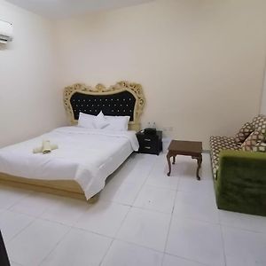 Private Guest Room In Kuwaitat Аль-Айн Exterior photo