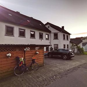 Апартаменти Pension Am Kirchberg - Zimmer 2 Даун Exterior photo