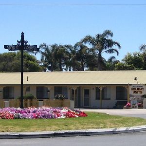 Готель Lakes Entrance Holiday Units Exterior photo