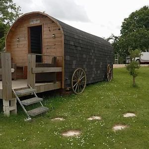 Bungalow Charmant A La Neuville Du Bosc 18 M² Avec Jacuzzi Exterior photo