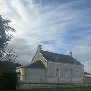 Вілла Maison De La Tuilerie Ambrault Exterior photo