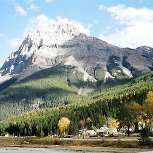 Апартаменти Cozy Cove Retreat In The Rockies Dead Mans Flats Exterior photo