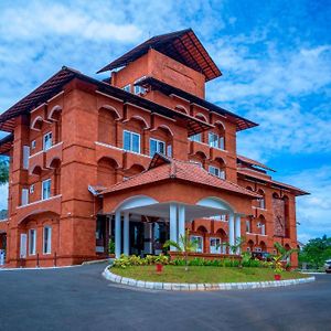 Kumbanad Heritage Hotel Vennikulam Exterior photo