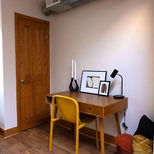 Апартаменти Charming And Cozy Studio In Dt Нортфілд Exterior photo