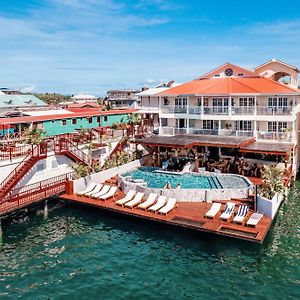 Tropical Suites Hotel Бокас Exterior photo