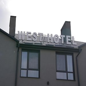 West Hotel Мостиська Exterior photo