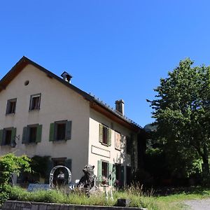 Bed and Breakfast La Reine Des Pres La Tine Exterior photo